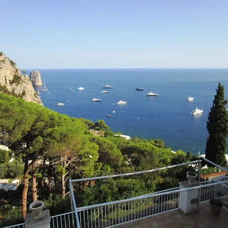 Regina Di - Vista Faraglioni Apartment Capri