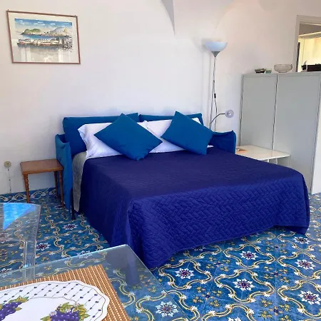 Regina Di - Vista Faraglioni Apartmán *