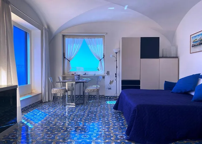 Regina Di - Vista Faraglioni דירה *